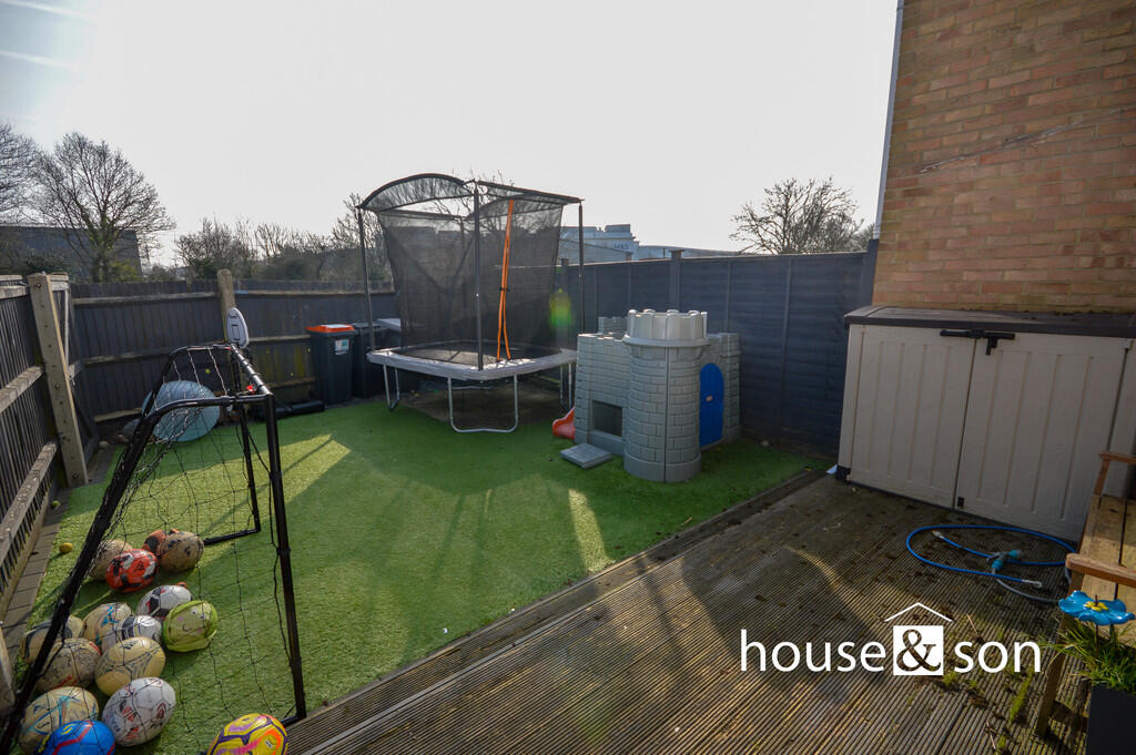 Additional image 10 of Holbury Close, Throop