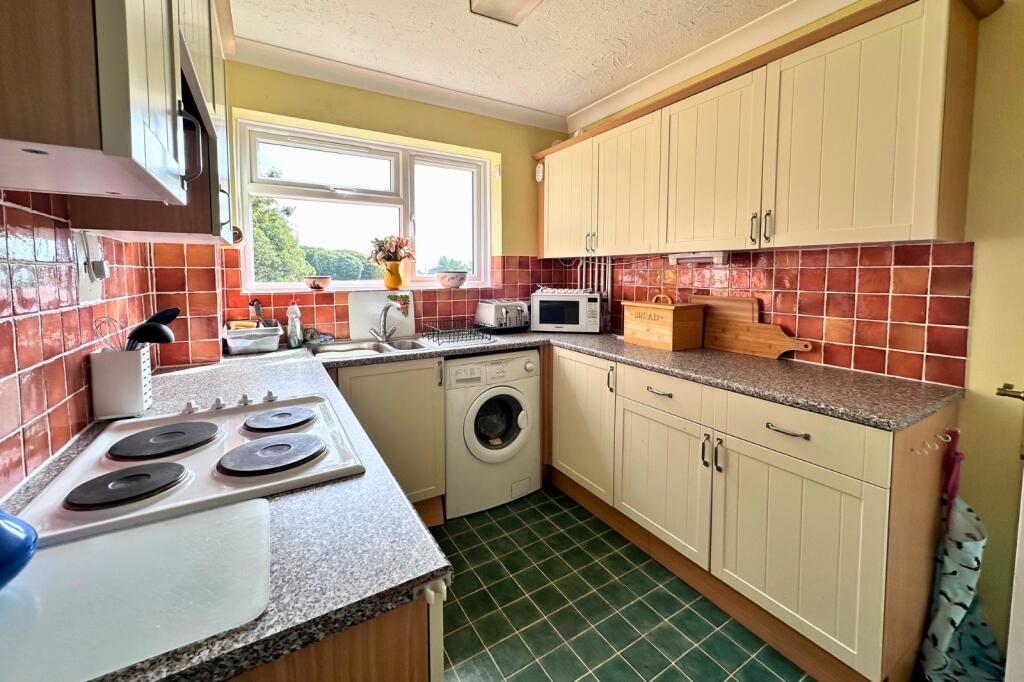 Additional image 4 of Arundel Way, Highcliffe, Dorset. BH23 5DX