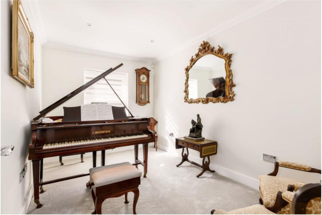 Additional image 33 of Gravel Hill, Wimborne, BH21