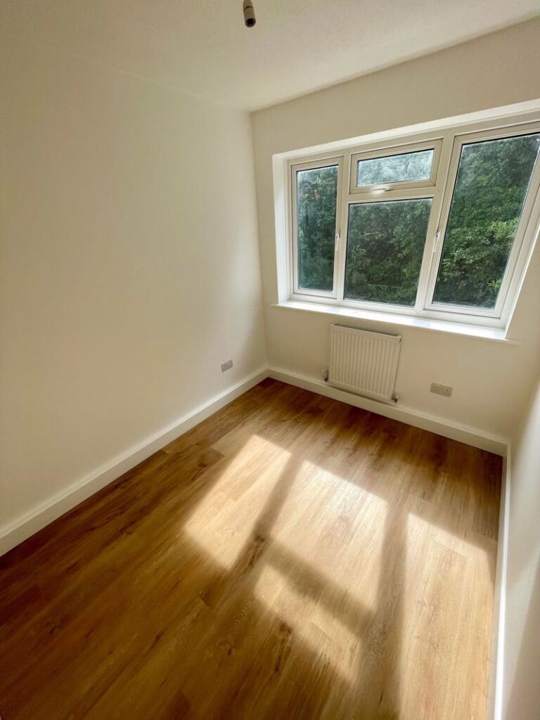 Additional image 11 of Stunning Newly Renovated Flat  - Sea Road - £1600.00 pcm