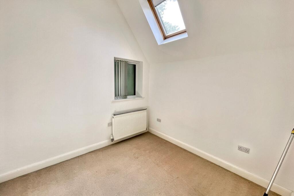 Additional image 19 of Queens Park