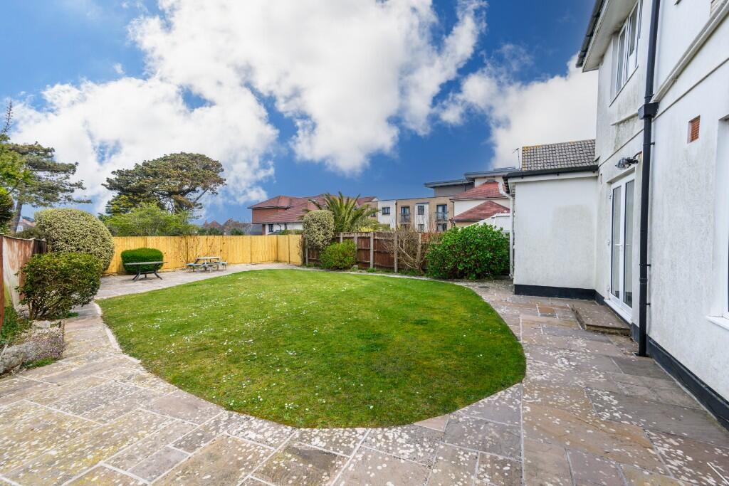 Additional image 21 of Southbourne Overcliff