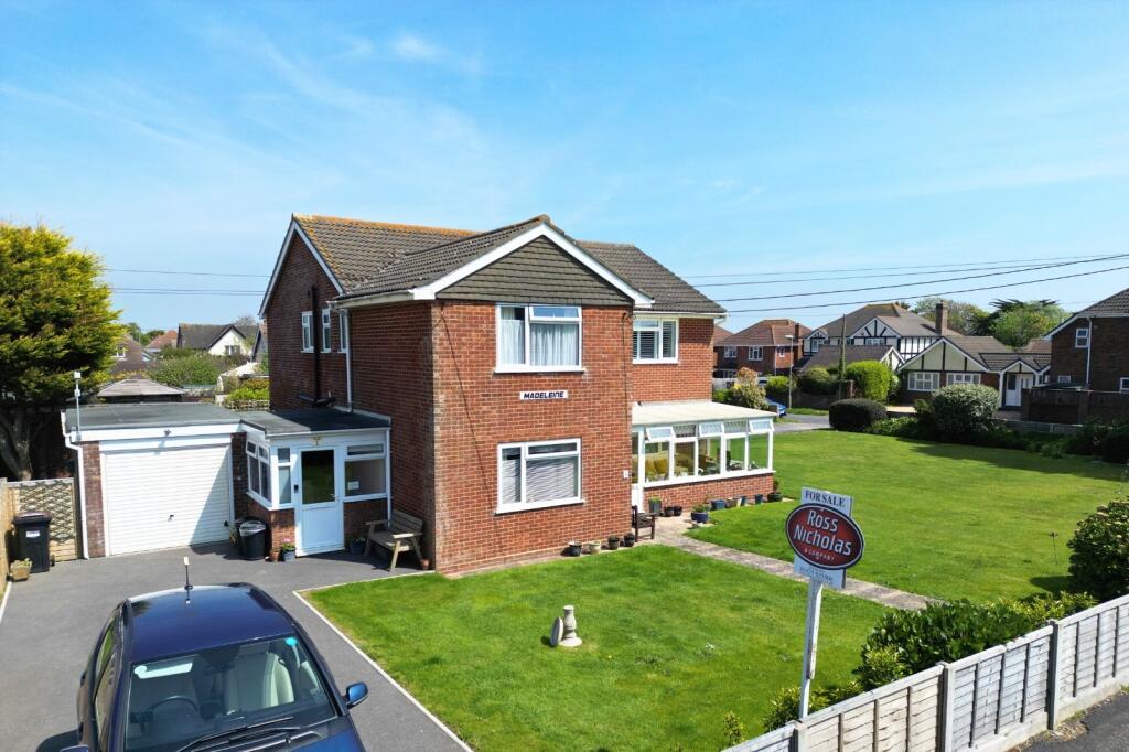 Additional image 15 of Barton Wood Road, Barton On Sea, New Milton, Hampshire. BH25 7NN