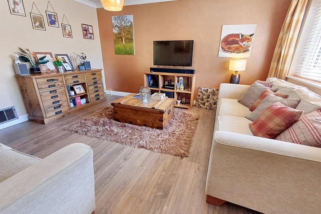 Additional image 3 of Verwood