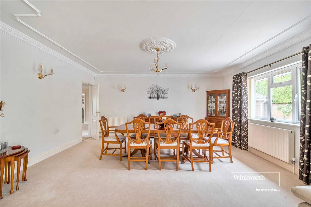 Additional image 13 of Glen Close, Barton on Sea, New Milton, Hampshire, BH25