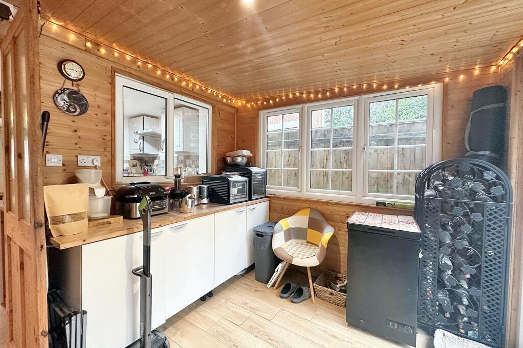 Additional image 7 of Ringwood