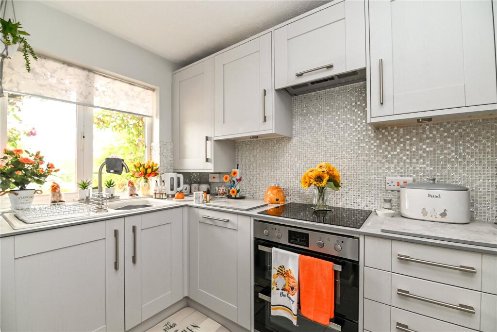 Additional image 18 of Stag Close, New Milton, Hampshire, BH25