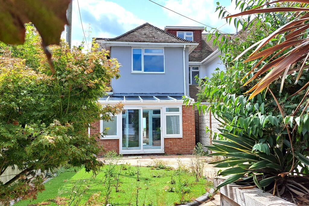 Additional image 16 of Marine Drive East Barton on Sea New Milton BH25 7DX