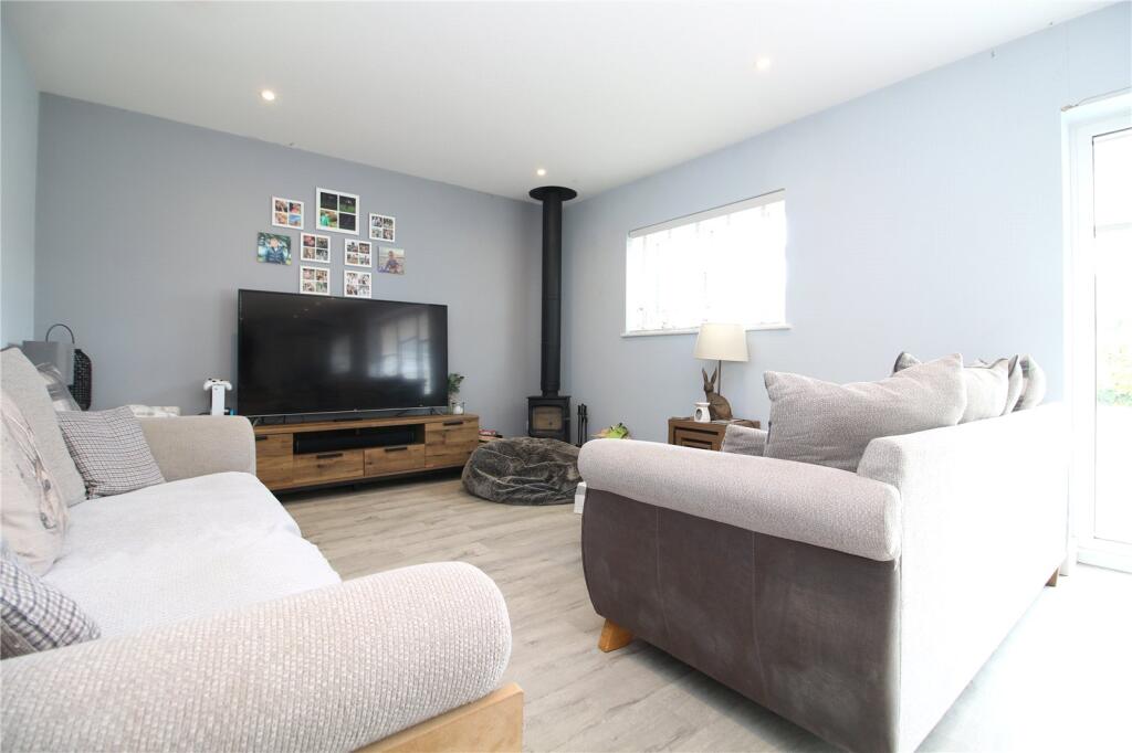 Additional image 4 of Cowper Avenue, New Milton, Hampshire, BH25