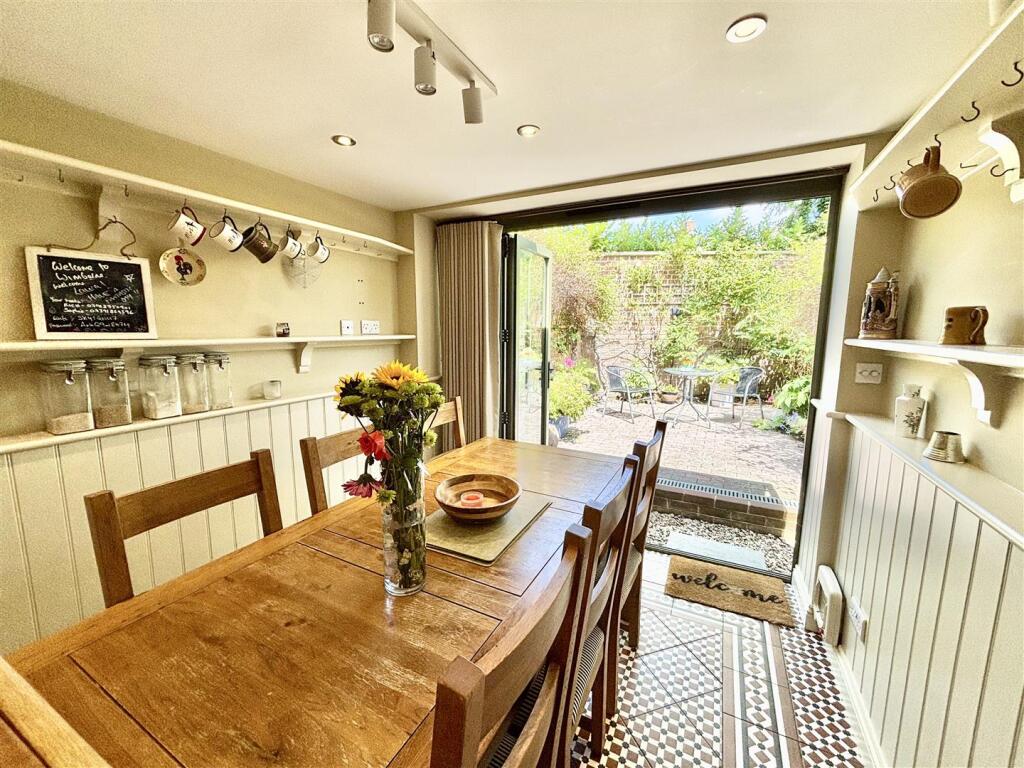 Additional image 8 of Leigh Road, Wimborne