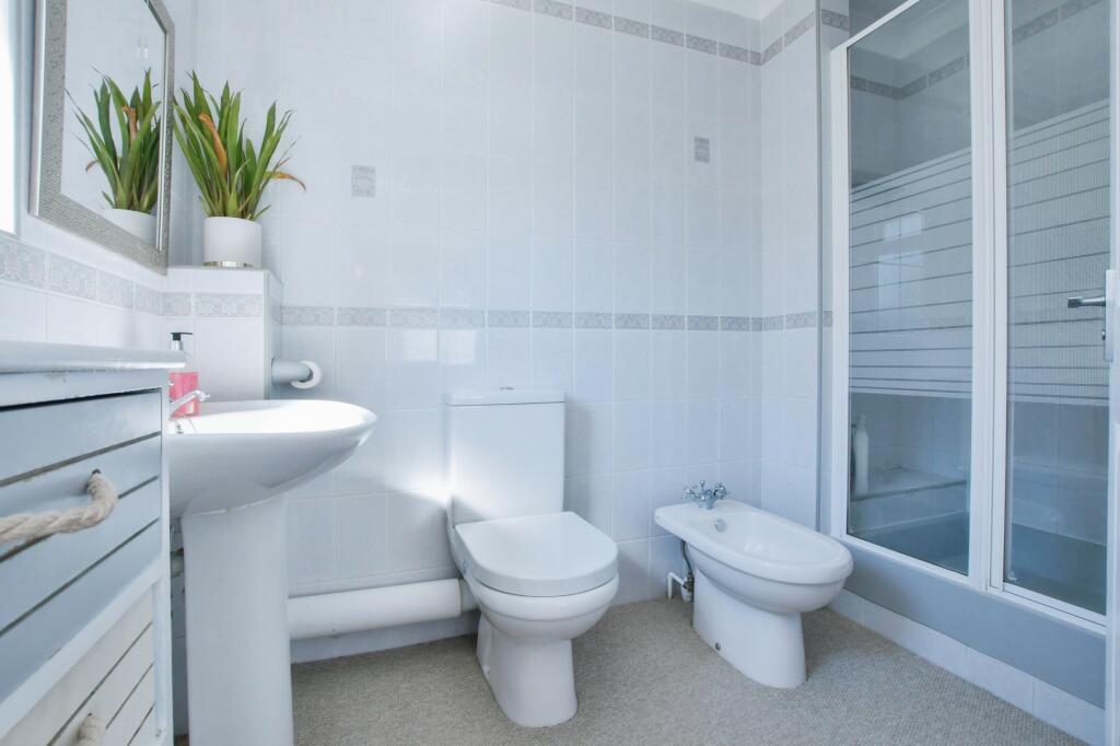 Additional image 9 of Langley Chase, Ringwood, BH24