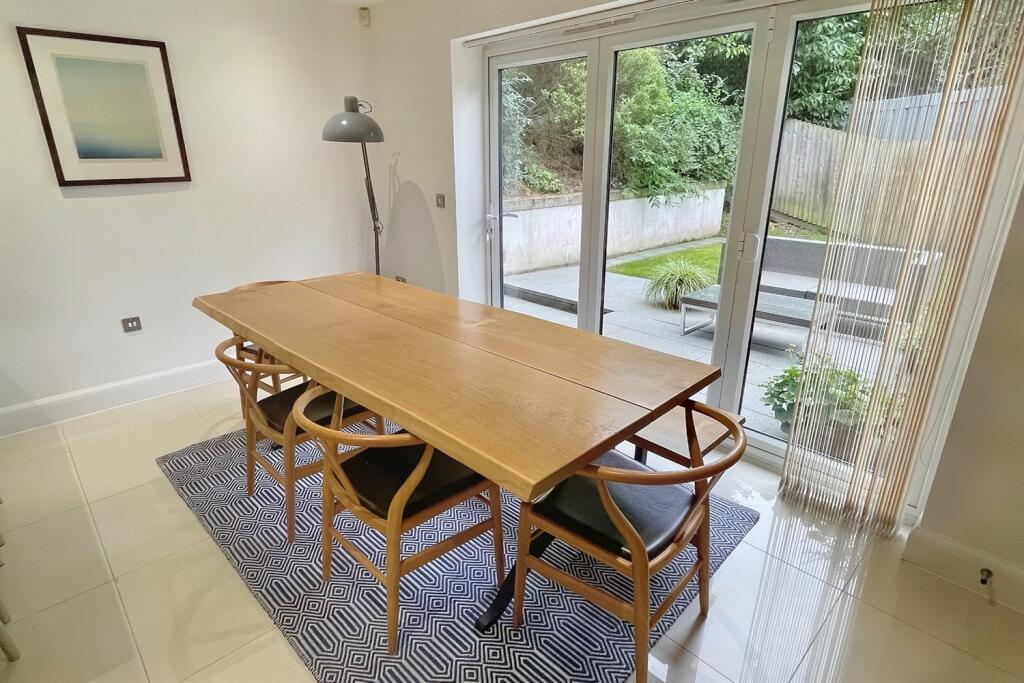 Additional image 11 of Queens Park