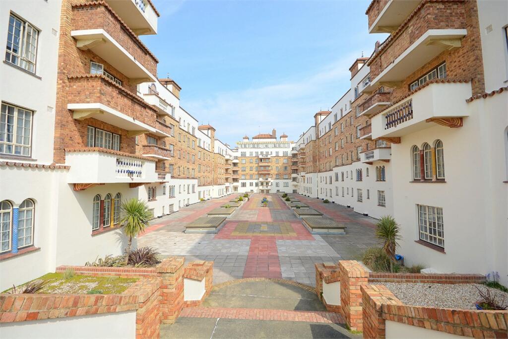 Additional image 14 of San Remo Towers, Dorset, Sea Road, Boscombe Spa, Bournemouth, BH5