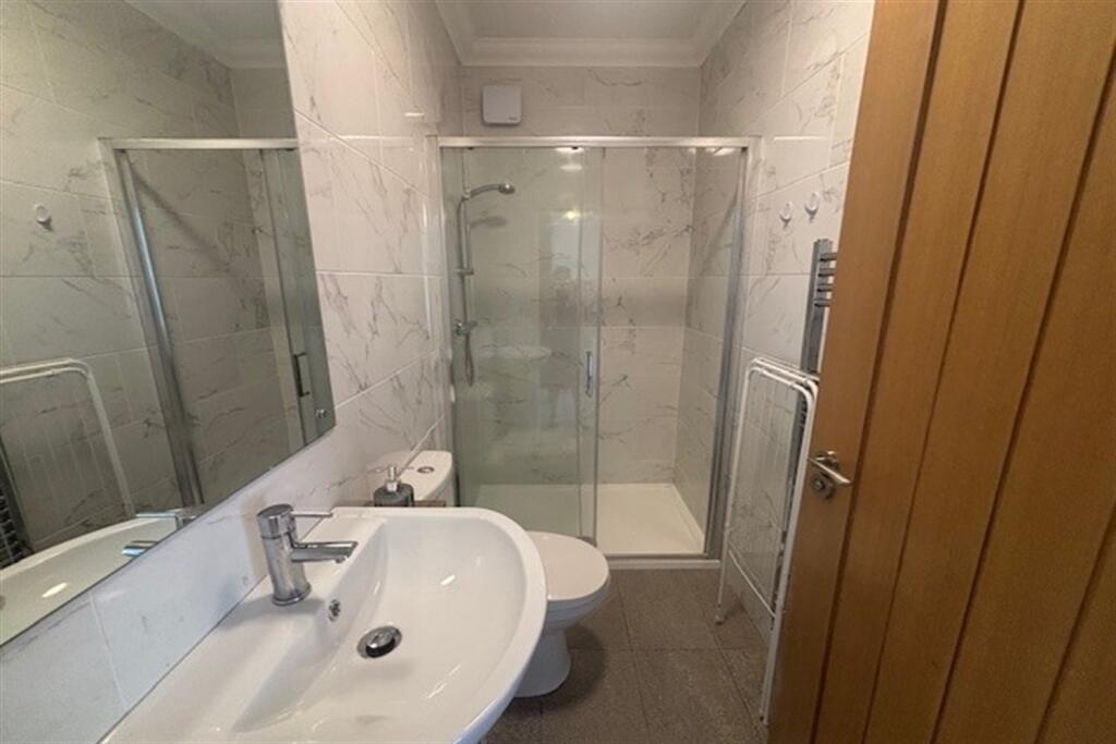 Additional image 10 of 3 bedroom First Floor Flat in Bournemouth