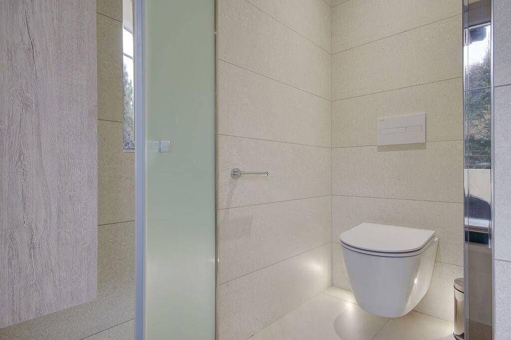 Additional image 30 of Queens Park Avenue, Bournemouth, BH8 9HB