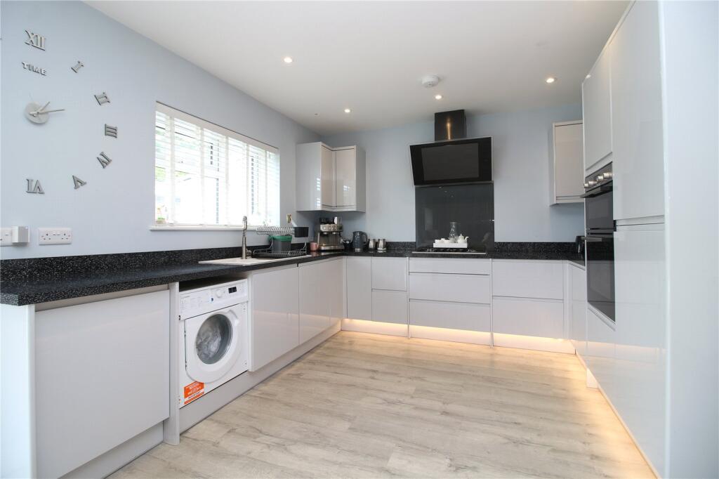 Additional image 18 of Cowper Avenue, New Milton, Hampshire, BH25