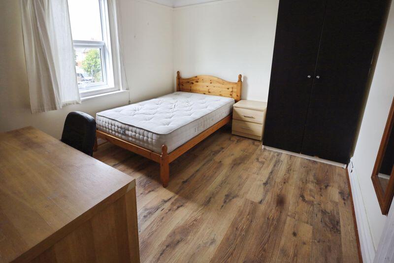 Additional image 8 of Detached Student House With Two Bathrooms - Fitzharris Avenue, Winton