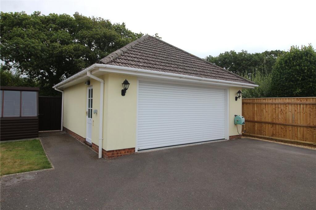 Additional image 10 of Fenleigh Close, Barton On Sea, Hampshire, BH25