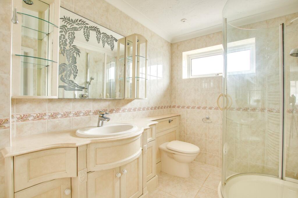 Additional image 18 of Vecta Close, Friars Cliff, Christchurch, BH23