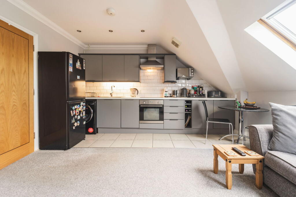 Additional image 4 of Hanfield Lodge, Gravel Hill, Wimborne, BH21 1RW