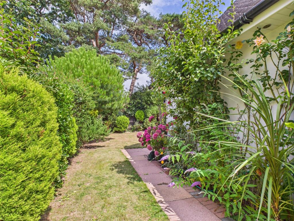 Additional image 21 of Waterford Gardens, Highcliffe, Christchurch, Dorset, BH23