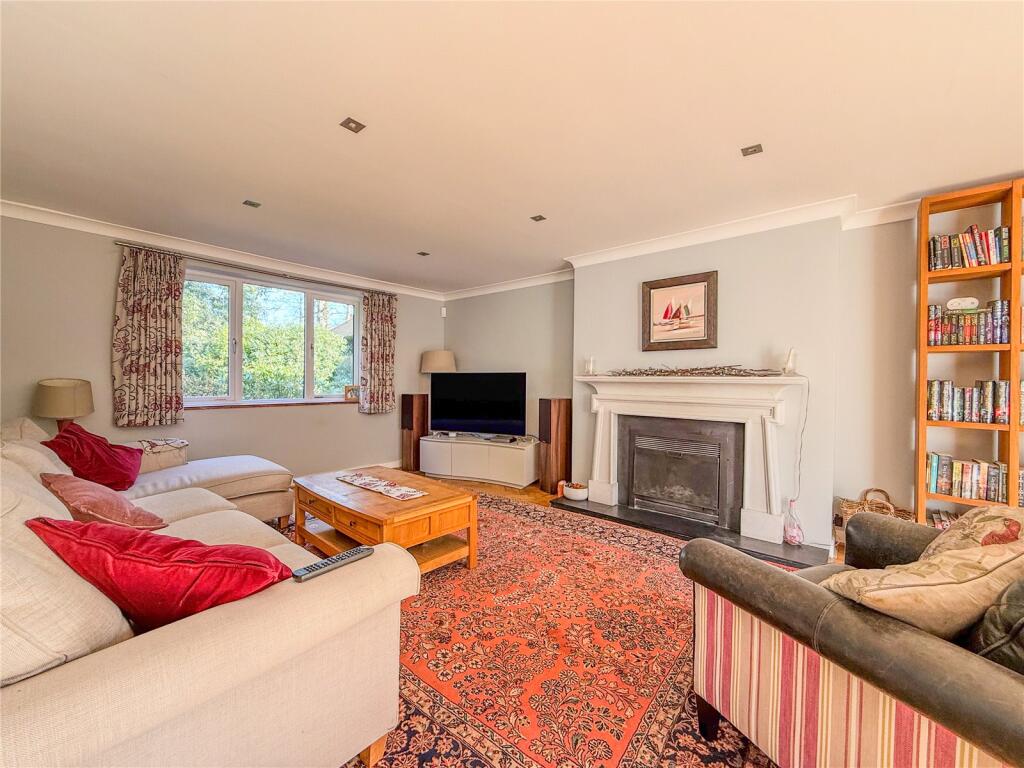 Additional image 10 of Hinton Wood Avenue, Highcliffe On Sea, Christchurch, Dorset, BH23