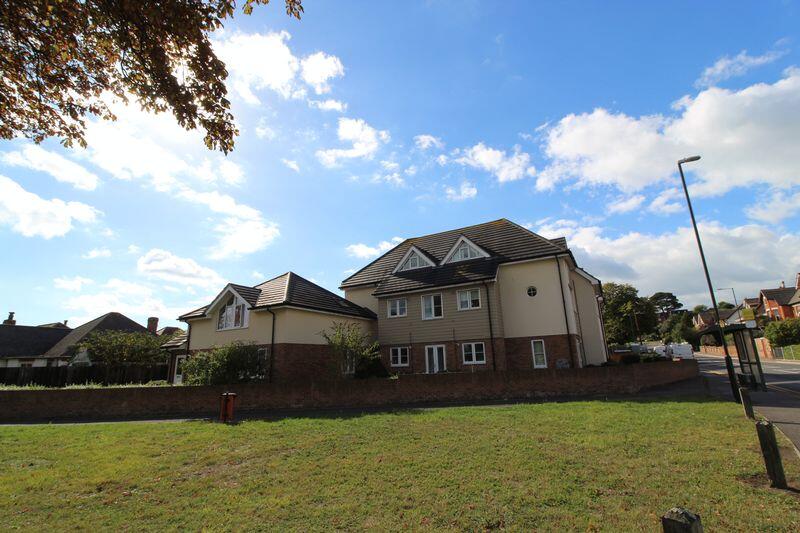 One Bedroom/studio Apartment To Rent – Southbourne