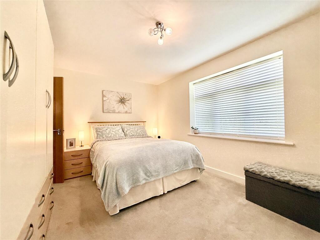 Additional image 10 of Seaton Road, Highcliffe On Sea, Christchurch, Dorset, BH23