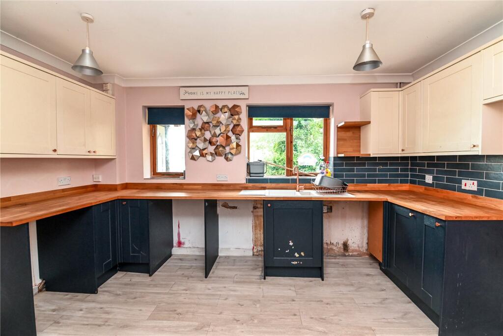 Additional image 2 of Rothbury Park, New Milton, Hampshire, BH25
