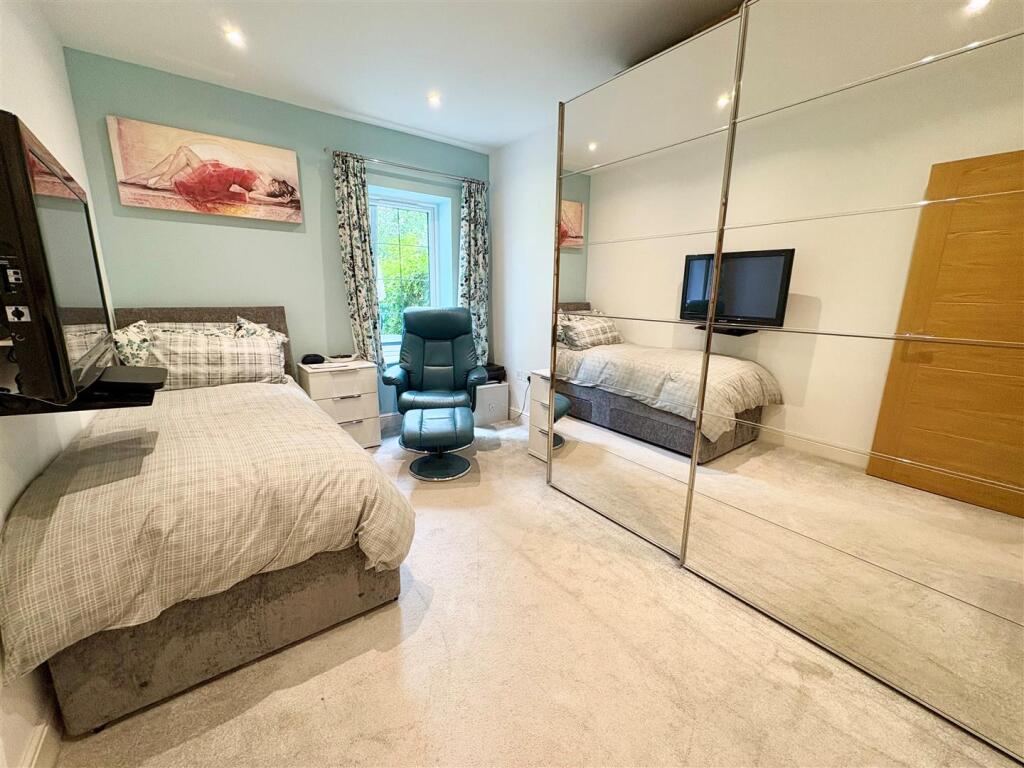 Additional image 8 of 38 Golf Links Road, Ferndown