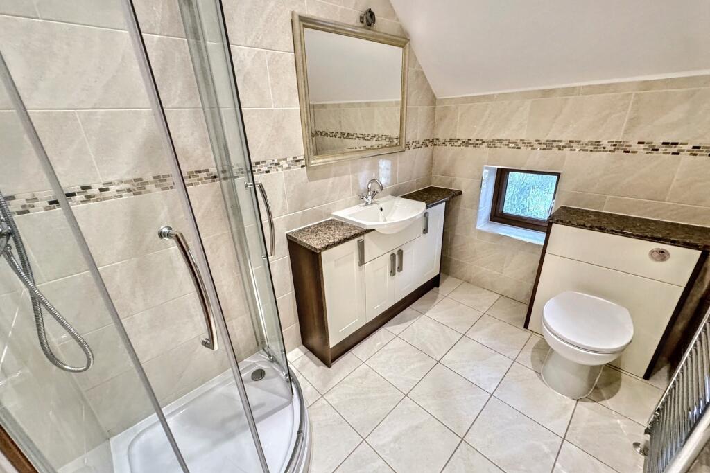 Additional image 12 of Horton