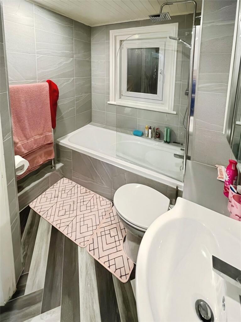 Additional image 4 of Whitefield Road, New Milton, Hampshire