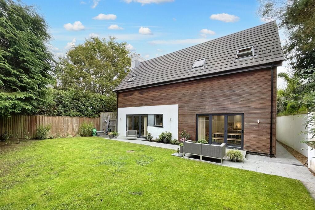 Additional image 34 of Queens Park