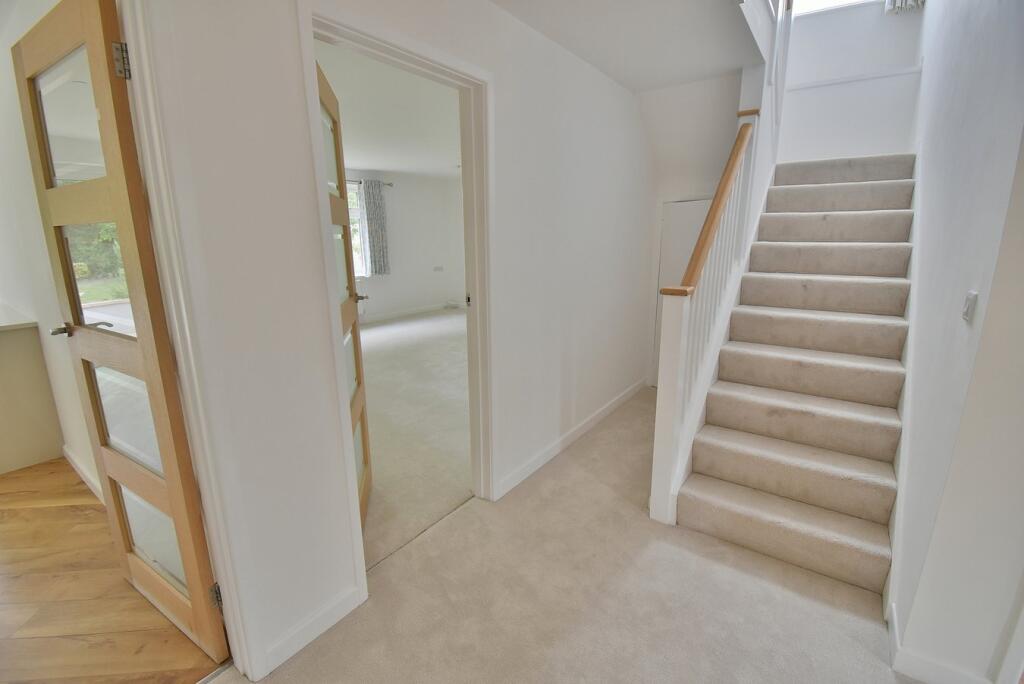 Additional image 13 of Robins Wood Drive, Ferndown, BH22