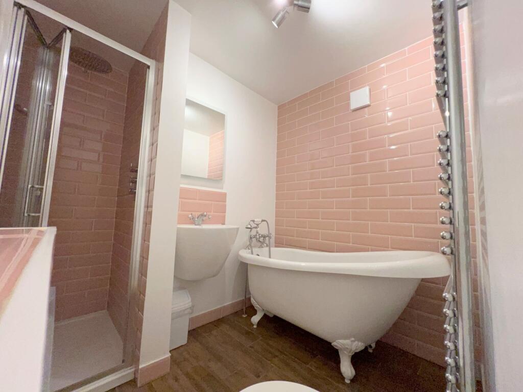 Additional image 6 of Knighton Park, Sea Road, Barton On Sea, New Milton, Hampshire. BH25 7PG