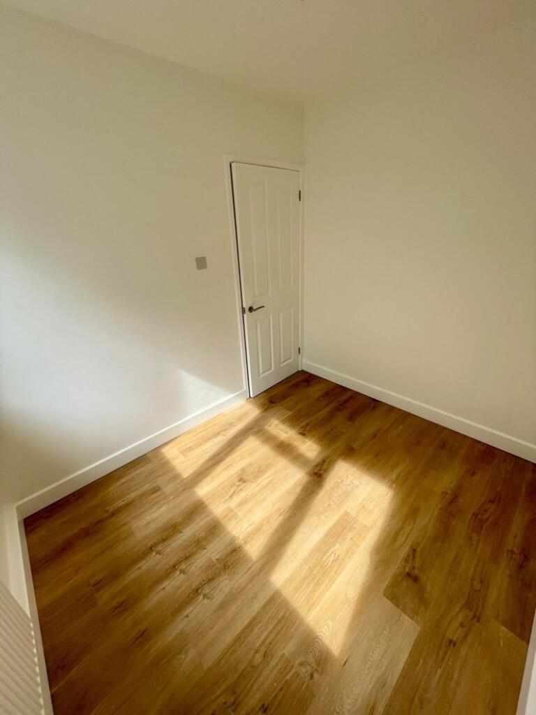 Additional image 7 of Stunning Newly Renovated Flat  - Sea Road - £1600.00 pcm