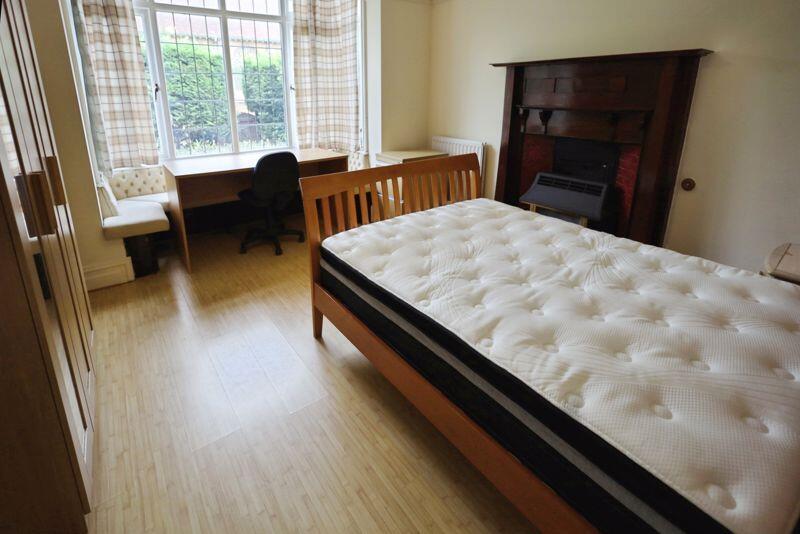 Additional image 7 of Detached Student House With Two Bathrooms - Fitzharris Avenue, Winton