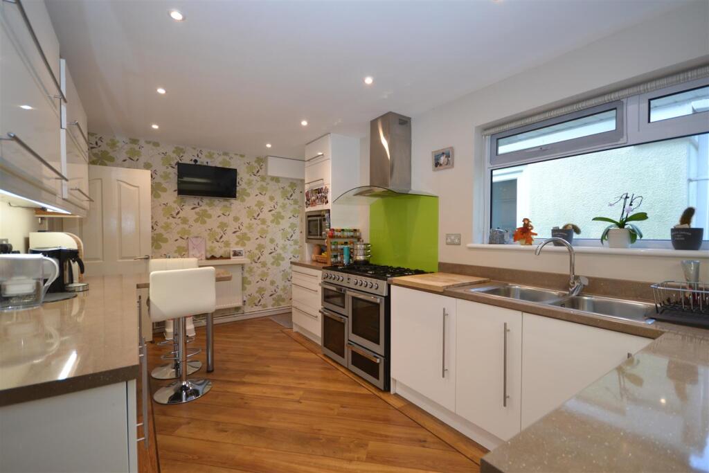 Additional image 18 of Hazel Drive, Ferndown