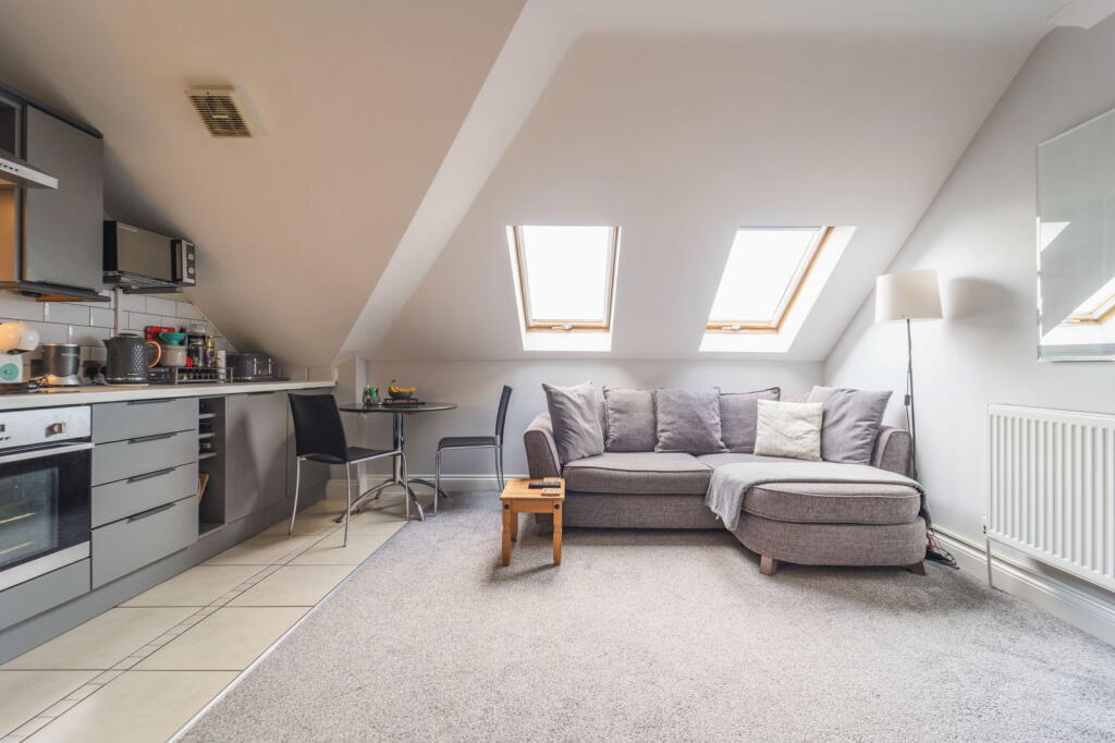 Additional image 6 of Hanfield Lodge, Gravel Hill, Wimborne, BH21 1RW