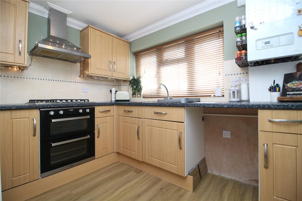 Additional image 4 of Albert Road, New Milton, Hampshire, BH25