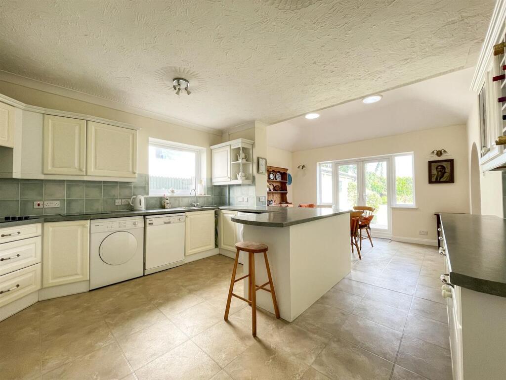 Additional image 7 of Longfield Drive, West Parley, Ferndown