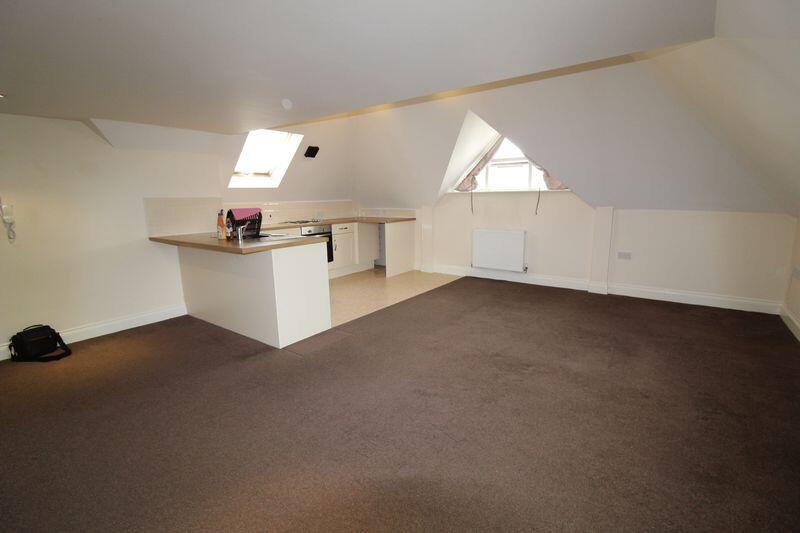 Additional image 11 of One Bedroom/studio Apartment To Rent – Southbourne