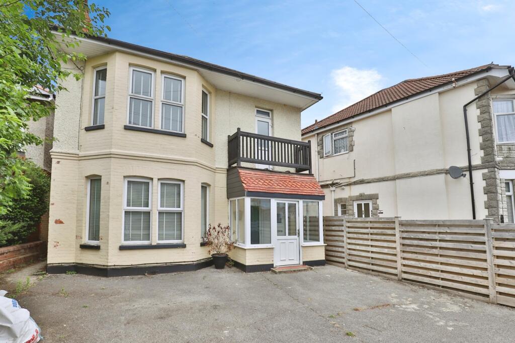 Truscott Avenue, WINTON, Bournemouth, Dorset, BH9