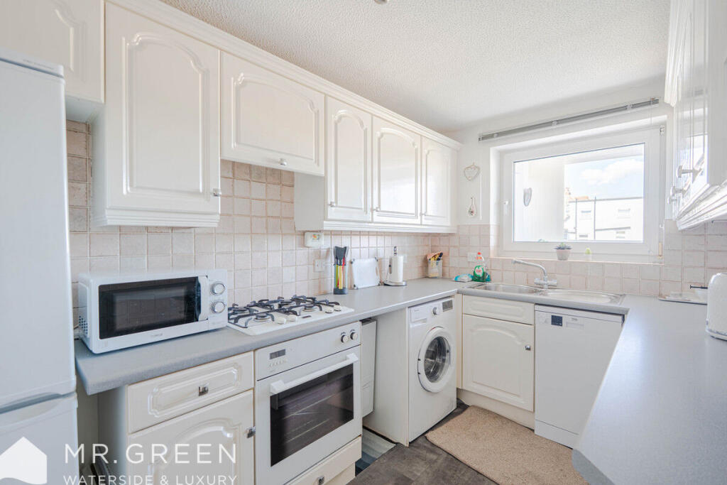 Additional image 8 of Southbourne Sands, 22 Stourwood Avenue, Bournemouth, BH6 3PW