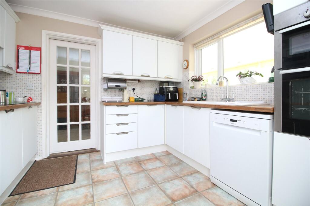 Additional image 4 of Ferndale Road, New Milton, Hampshire, BH25