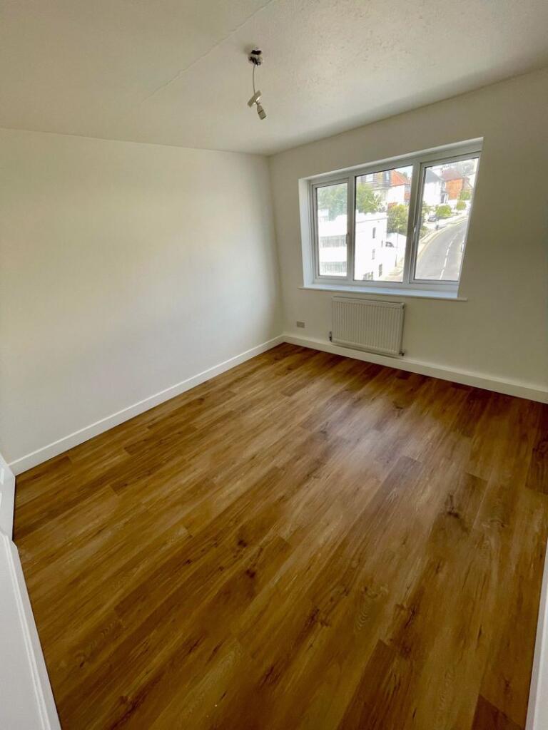 Additional image 8 of Stunning Newly Renovated Flat  - Sea Road - £1600.00 pcm