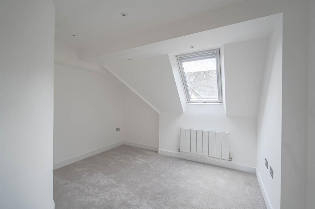 Additional image 7 of 14 Church Lane, Christchurch, Dorset, BH23 1FF