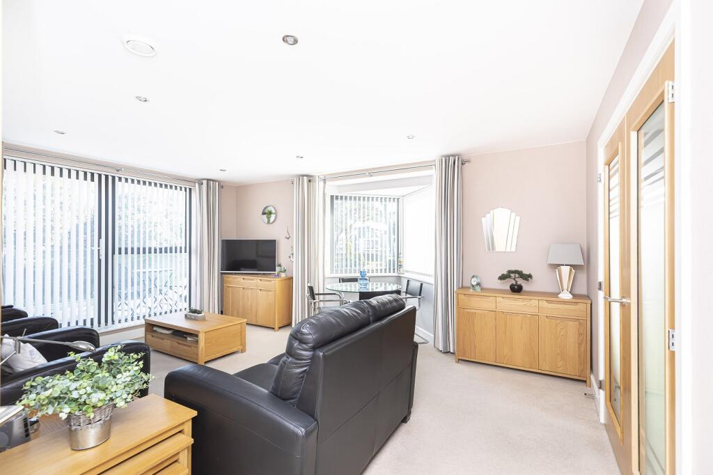 Additional image 8 of Wharncliffe Road, Highcliffe, Dorset. BH23 5DB