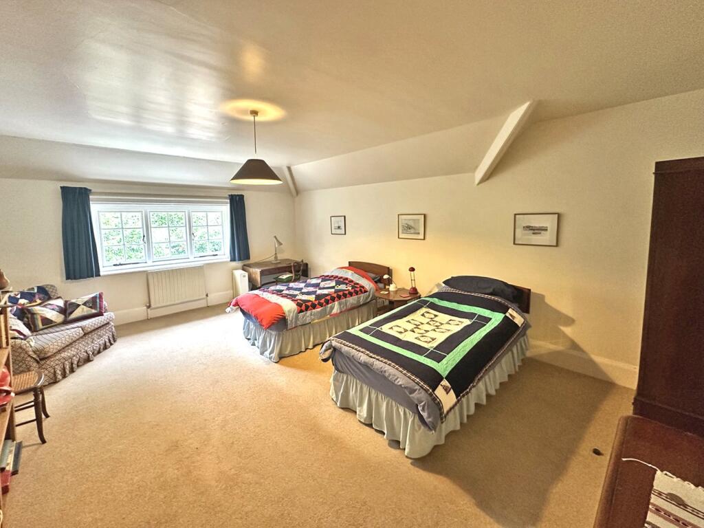 Additional image 14 of Lyndhurst Road, Christchurch, Dorset, BH23