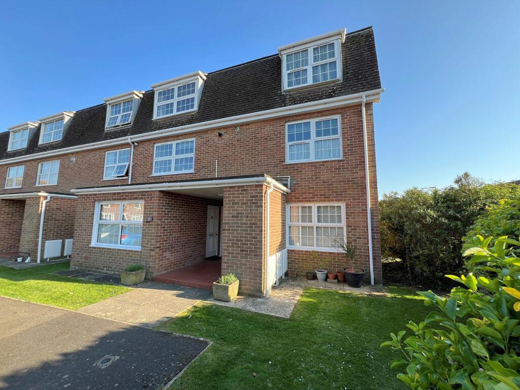 Additional image 7 of Knighton Park, Sea Road, Barton On Sea, New Milton, Hampshire. BH25 7PG